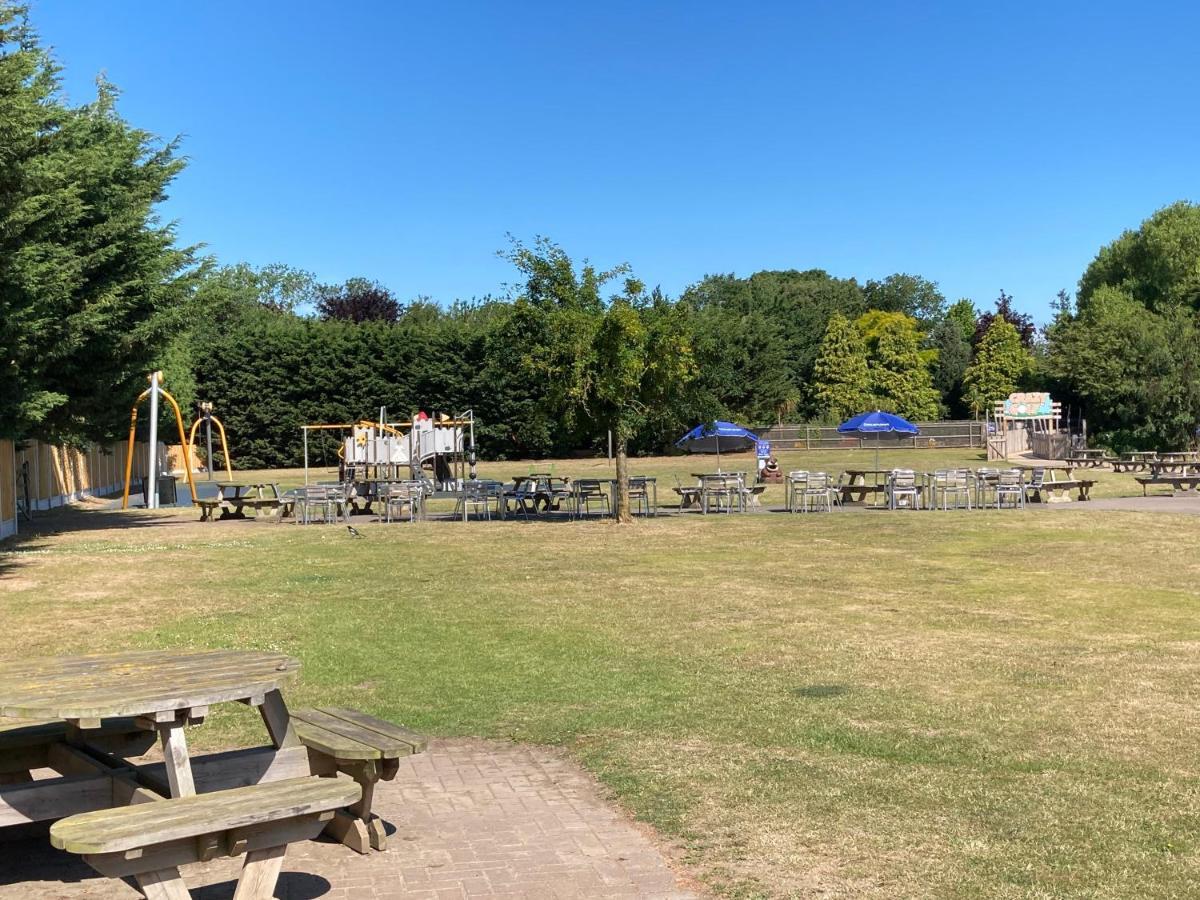 Birchington Vale Caravan Holiday Park エクステリア 写真
